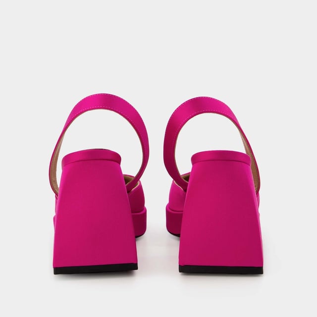 Bulla Jones 65 roze satijnen hakken Bulla Jones 65 roze satijnen hakken