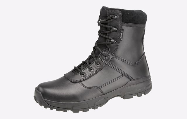 Delivering a sturdy and practical choice, these Grafters Viper Ambush boots boast a Jontex breathable and waterproof membrane, that allows ventilation whilst keeping feet dry.
- Leather/Coated Action Leather
- Jontex waterproof & breathable membrane
- Lightweight design that won't weigh you down
- Rubber/Phylon Sole