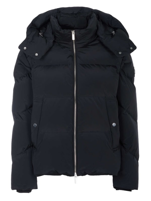 91% polyamide, 9% elastaan; Woolrich-jasje;  Model: CFWWOU0883FRUT1148 100;  Hoogwaardige afwerking;  Afneembare capuchon met drukknopen en trekkoord;  tweewegritssluiting;  Twee zijzakken met drukknopen;  Twee binnenzakken met klittenbandsluiting;  donsvoering;  Woolrich-logodetails