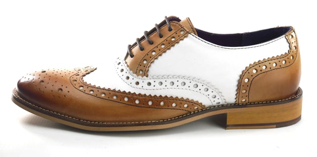 Traditional hand finished shoe with a classic brogue design and a must for any man's wardrobe for a perfect fit with formal attire. Made from genuine high quality burnished leather and cusion insole for superior comfort. These are soft to touch and look great with suits and smart wear. Handmade leather shoes with Genuine leather upper.