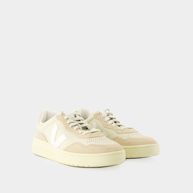 Farben: Beige - Pierre_White. Farbe: weiß - Extra-White_Marsala_Nautico. Material Sohle: Gummi. Futtermaterial: Baumwolle. Verschluss: einfach reinschlüpfen. Form der Kappe: rund offen. Schuhe: größengerecht - Sizing: Europäisch.