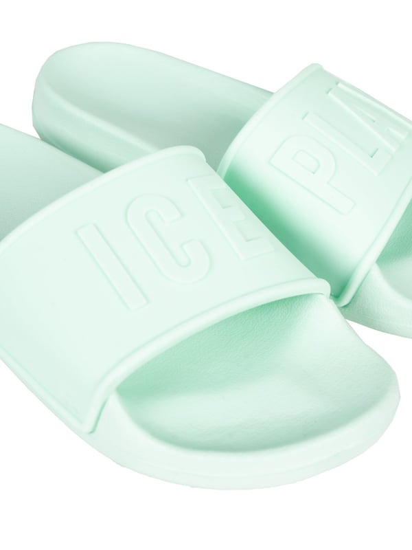 Deze comfortabele schoenen zijn de perfecte keuze voor mensen die van comfort en snel aantrekken houden.

Aan de voorkant benadrukt de merknaam discreet het prestige en de reputatie van de fabrikant en voegt elegantie en klasse toe aan elke beweging.

De zool met lamellen biedt niet alleen uitstekende grip en stabiliteit, maar voegt ook een stijlvol accent toe dat deze schoenen onderscheidt van de rest.

De ronde teen zorgt ervoor dat de schoenen niet alleen stijlvol zijn, maar ook uitzonderlijk comfortabel, door ruimte te bieden aan de tenen en te zorgen voor de hele dag comfort.

Deze schoenen zijn gemaakt van hoogwaardig materiaal en combineren duurzaamheid met elegantie, waardoor ze lang meegaan en er perfect blijven uitzien.

Verpakt in de eigen doos van het bedrijf zijn deze schoenen het perfecte cadeau, klaar om meteen te geven, waarbij de aandacht voor detail en de luxueuze aard van het product benadrukt worden.