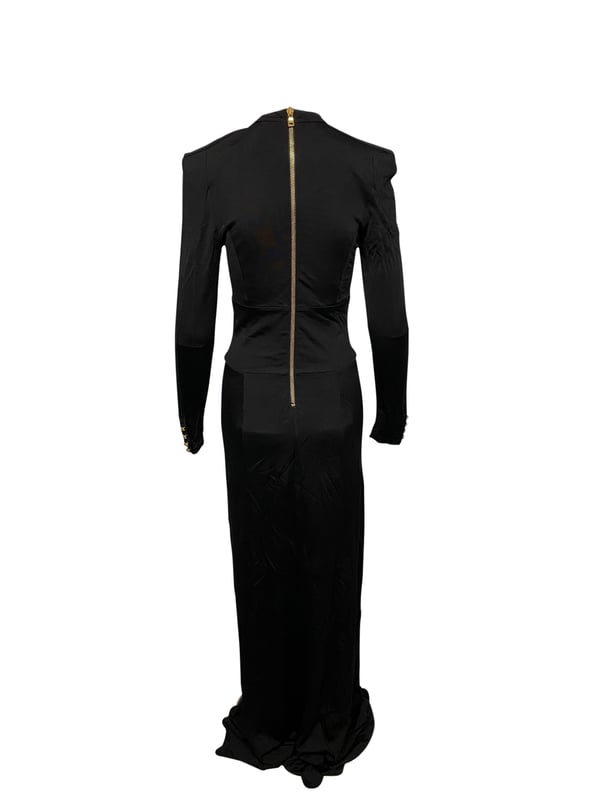 VINTAGE, RRP AS NEW
Balmain is famous for its shoulder pads and figure-accentuating looks. This black dress with front cut out speaks about Balmain. Pair it with heels to look more stunning. 

Balmain Cut Out Dress with Side Slit in Black Viscose
Color: black
Material: Cellulose fibre | Viscose
Size: FR38
Condition: excellent
Sign of wear: No
SKU: 94185