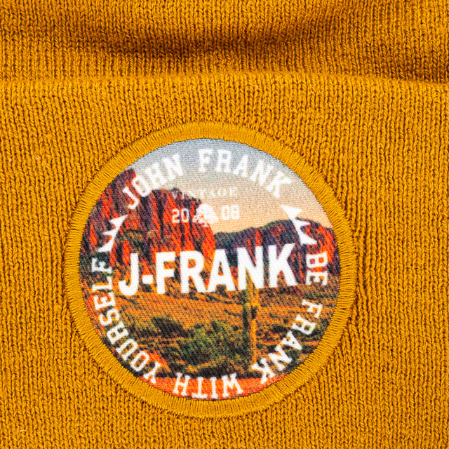 Men's hat John Frank.
 Hat with a very pleasant touch.
 Hemmed beanie with sewn-in brand name label
 Composition: 100% cotton
 Care:
Hand wash at max temperature. 30º.
 Do not use bleach.
 It does not allow the use of a dryer.
 Iron at max temperature. 110º.
 Do not dry clean.