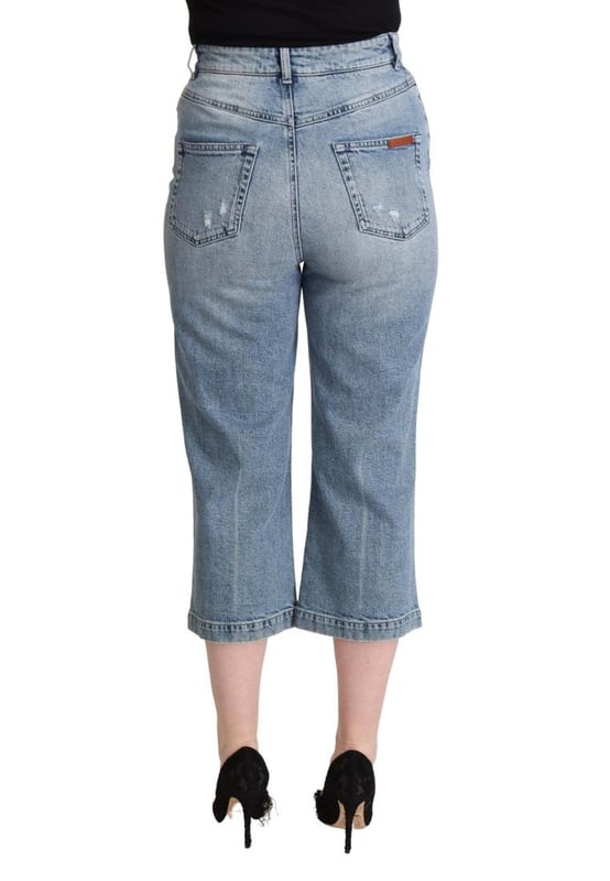 Model: Capri jeans
  Fit: Regular
  Color: Blue
  Zipper and button closure
  Logo details
  Made in Italy
  Material: 98% Cotton 2% Elastane