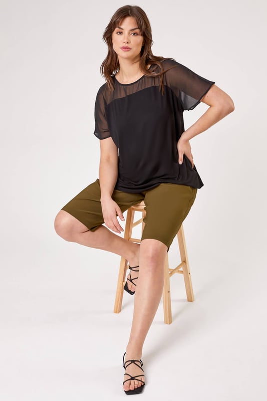 Knee length stretch best sale shorts