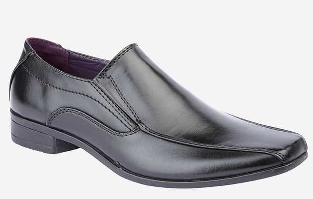 Give your self a must have everyday wear with these U.S. Brass shoes. Designed to give your formal/smart looks a boost of character and comfort every time you slip your feet in.- Synthetic upper
- Slip-on fit
- Twin gussets for easy slip on fit
- Cushioned footbed
- Slight raised heel
- Durable rubber outsole