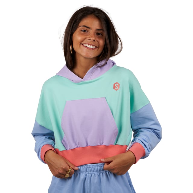 The #SuperbTotalLook with which you can feel like yourself at any time and in any situation. A total look in pastel colors with which you can feel happy and enjoy, without thinking about anything else, the essence of a much-desired summer. Be Happy is the new Superb collection for every day, for all moments. Be Happy is to be yourself, to feel free.

 Characteristics:

 Hoodie
 Designed in four pastel colors, green, coral lilac and blue, carefully chosen by the Superb team
 Trim in different color
 Central pocket in different color
 SuperbEmbroidered logo, creating contrast of pastel colors
 Ribbed waist and cuffs in contrasting pastel colors
 Made and designed in Barcelona by the Superb team
 Our model Valeria is 1.69m tall and wears size S.

 Composition:
 96% cotton
 4% elastane
 Composition: 96% cotton
 4% elastane
 Care:
Wash at maximum temperature 30º.
 Iron at low temperature.
 You can use a dryer.
 Do not use bleach.