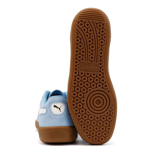 Sneaker crafted with a premium leather upper, featuring a suede Formstrip, T-toe, and heel overlay for a classic, stylish design. Finished with a durable rubber sole for reliable grip and long-lasting wear.