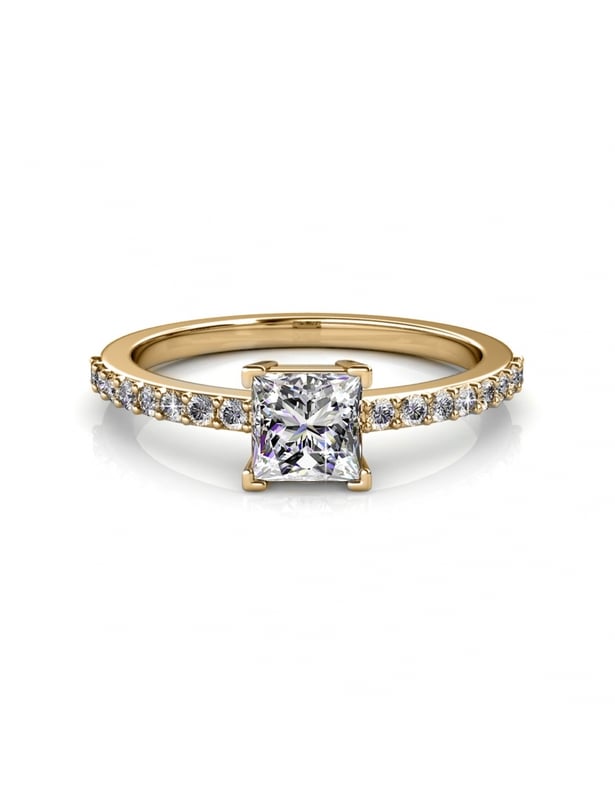 Simple Square-ringen är pläterad i 18k roséguld och infattad med gnistrande kristaller. Den kommer att vara perfekt för att ge dig en boost av utstrålning, dag som natt.