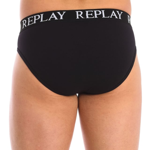 Elastische katoenen slip.
 Elastische rubberen tailleband, met de merknaam herhaaldelijk geborduurd.
 Comfortabele en ademende stof.
 Anatomische voorkant, met de mogelijkheid om vast te houden zonder te knellen.
 Naden in toon zichtbaar.
 Samenstelling: 56% Katoen, 39% Polyester, 5% Elastaan
 Onderhoud:
Wassen op maximaal 40º.
 Strijken op lage temperatuur.
 Geen bleekmiddel gebruiken.
 Geen droger gebruiken.
 Niet chemisch reinigen.