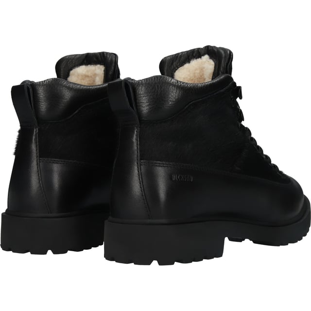 Boots der Marke Blackstone. In der Farbe BLACK. Hergestellt aus Leather mit einem Futter aus Sheepskin. Dieser Schuh ist mit einer Profile Sohle gefertigt.