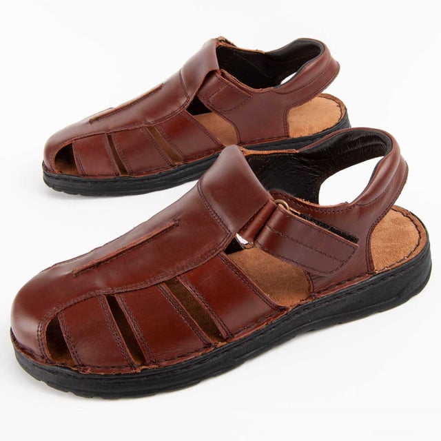 Garantía Purapiel, 10 años de garantía. Sandalia casual para hombre. Hecha en piel natural. Calce cómodo. Fabricado por otras marcas para nuestra marca.