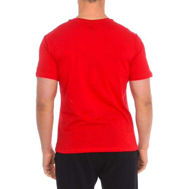 North Sails short sleeve t-shirt.
 Round neckline with ribbed finish.
 Brand print on the front.
 Brand logo on one sleeve.
 Seams seen in tone.
 Composition: 100% cotton
 Care:
Wash at maximum temperature 30º.
 Iron at medium temperature.
 Do not use dryer.
 Do not use bleach.
 Do not dry clean.