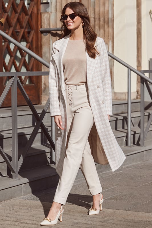 REASONS TO BUY:

Now you're ready
Wear-forever dogtooth check
Chic double-breasted fit
Oversized lapels, patch pockets - all the outfit-elevating details
Stylish longline hem to keep you super cosy
We love it with wide-leg trousers and a fine knit