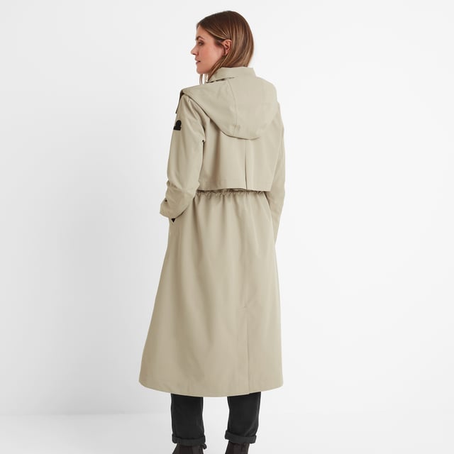 When it comes to waterproof jackets, it doesn’t get much more stylish than the Alva. Designed in the classic trench-coat silhouette, the Alva is a great looking coat that also comes with heaps of practical features. Its fully taped seams and waterproof coating ensures you keep the rain out and the warmth in, which is ideal for when the rain pours and the winds blow. Also, to ensure you’re ready for whatever the weather throws at you, the removable and adjustable hood comes complete with drawcords at the opening, while the handy two-way zip provides extra mobility. What’s more, the toggle adjusters on the waist offer that “cinched-in” feel, which is both figure-flattering and great for keeping your torso toasty. With style and substance in abundance, the Alva is your trusty companion for keeping you dry and stylish in the unpredictable British weather.