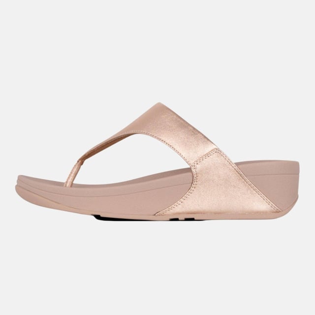 Lulu I88-323 Rose Gold A stylish leather Toe-post sandal with an ultra-comfortable footbed. Lulu by Fitflop is the perfect style for the warmer months. Featuring a slip-resistant sole and a supple leather upper, these women's Toe-post sandals are a 'must' for summer.
With clever Microwobbleboard comfort technology, Fitflop footwear looks and feels great on the foot. The anatomically contoured footbed provides targeted cushioning, with three levels of superior comfort, and a lovely lightweight feel.