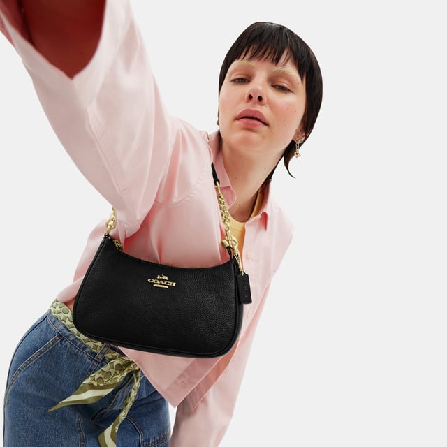 Teri Shoulder Bag in Refined Pebbled Leather with Chain Strap, Inside multifunction pocket,  Length: 24.50 cm,  Width: 7.50 cm,  Height: 7.50 cm