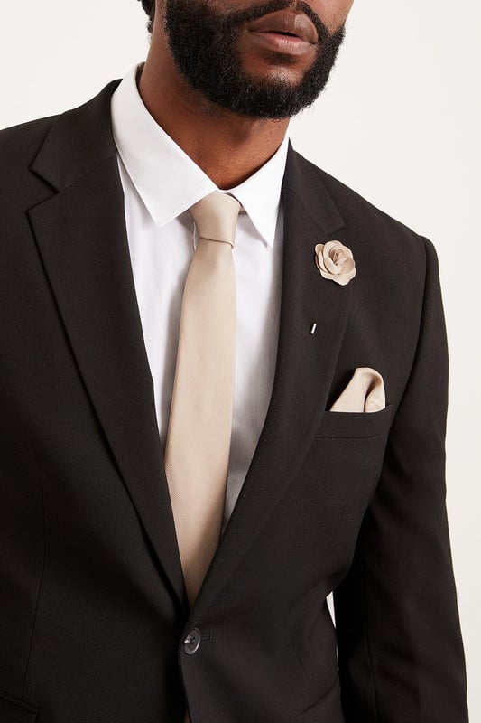 Complete the look with our collection of suit accessories. From classic bow ties, to lapel pins to braces and cuff links we've got everything you need to take suiting to the next level.Style: Wedding Plain Tie Set With Matching Lapel PinIdeal for: Occasion