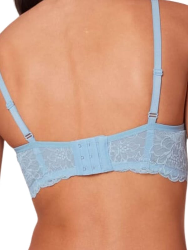 Amourette Charm Non-Wired Plunge Bra. With non padded soft cups, stretch lace and embroidered lace. The product is recommended as hand-wash only.