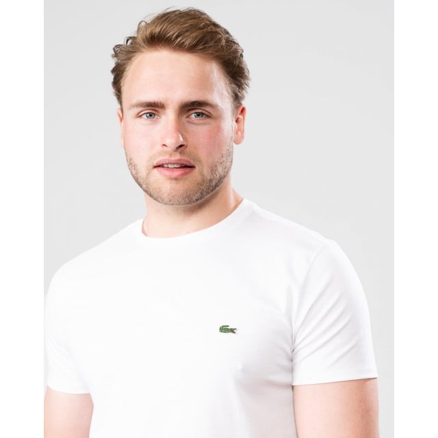 Soft premium Pima cotton jersey in your choice of vibrant tones makes this tee irresistible. Add this sure shot to your own capsule collection.

Cotton 100%
Pima Cotton jersey
Crew neck
Regular fit
Transfer branding on neckband lining
Embroidered Green Crocodile branding on chest