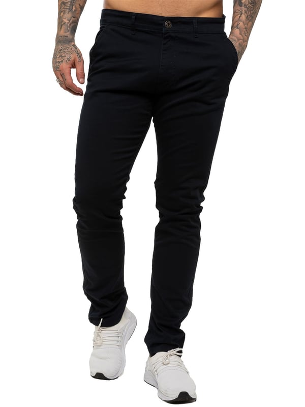 Disfruta del máximo confort y estilo con nuestros Pantalones Chinos de Ajuste Ceñido para Hombre de ENZO. Con una elegante abertura de cremallera, dos bolsillos delanteros, dos bolsillos traseros con ribete y el logotipo característico de la marca en la parte posterior de la cintura.