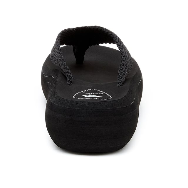 Sandalias Rocket Dog Sandy Atoll negras para mujer, confeccionadas con tela y suela de goma. Presentan: suela gruesa, logo Rocket Dog y parte superior de tejido texturizado.