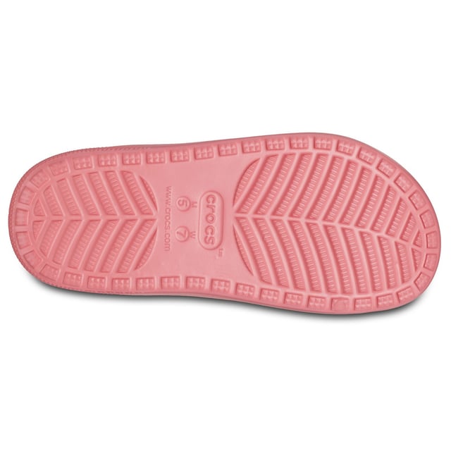 The new Classic Cozzzy Sandal features a soft, fuzzy liner, style-forward heightened outsoles and two upper straps that offer enhanced foot security.