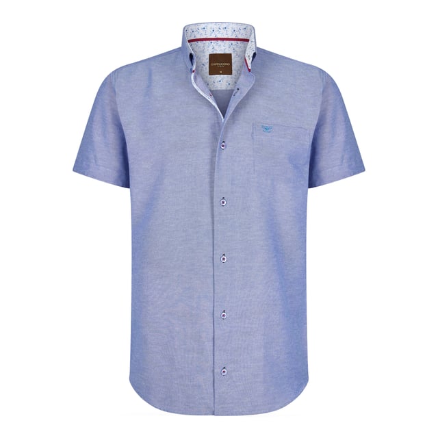 Camisa de manga corta Cappuccino Italia para hombre. La camisa está hecha de algodón y poliéster y tiene un corte regular.  Marca: Cappuccino ItaliaNombre del Modelo: Shirt Short SleeveCategoría: menMateriales: algodón, poliésterColor: azul, blanco