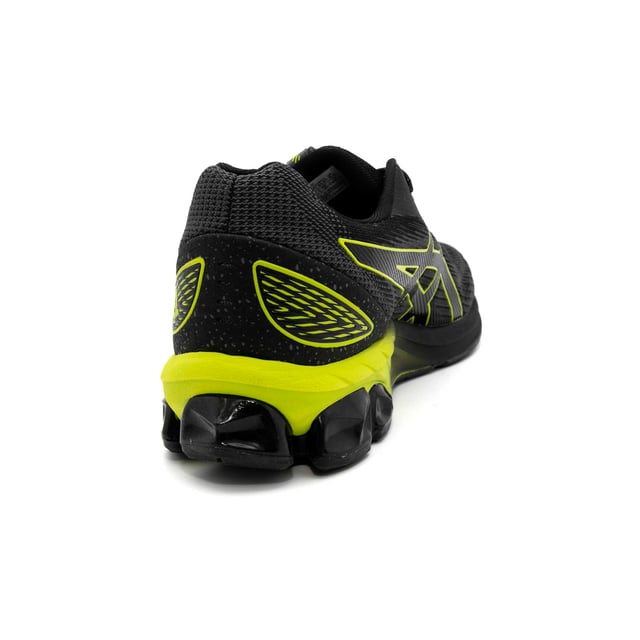 Coloris : 009 noir/lime néon Spécifications : Baskets en mesh jacquard renforcé 50% recyclé pour une meilleure ventilation et un confort optimal grâce à la technologie GEL™ conçue pour améliorer l'absorption des chocs sous le pied. Tige : Synthétique Laçage : Lacets Type de semelle : Légèrement relevée au talon