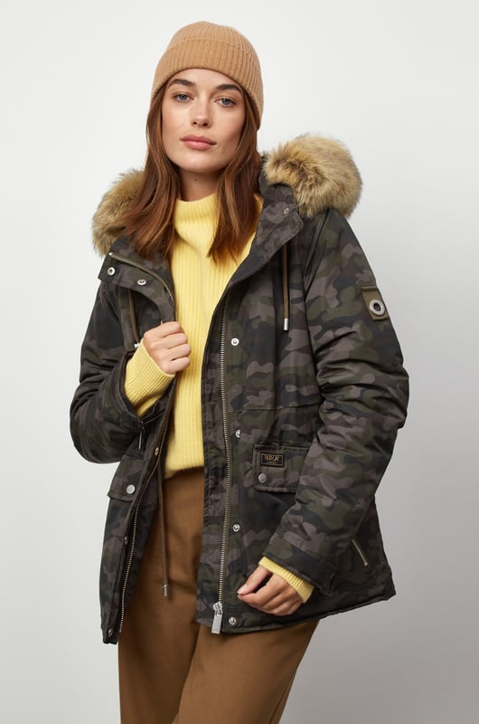 Faux fur top camo parka