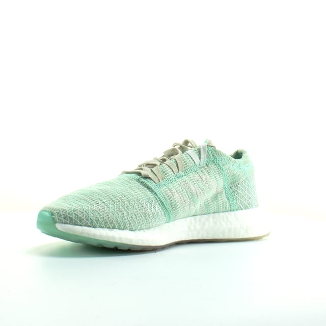 Adidas PureBoost Womens Green Entrenadores La parte superior ligera y flexible de punto se adapta al movimiento natural del pie
Opos con cierre de cordón para un ajuste seguro
El impulso energizado distintivo proporciona la amortiguación más receptiva
Anterior más ancho y talón reforzado dan estabilidad al tomar bordillos y esquinas
La suela exterior de goma el estiramiento se flexiona bajo los pies para un viaje energizado
Recomendado para: carrera en la calle y la ciudad
Marca de firma adidas en relieve