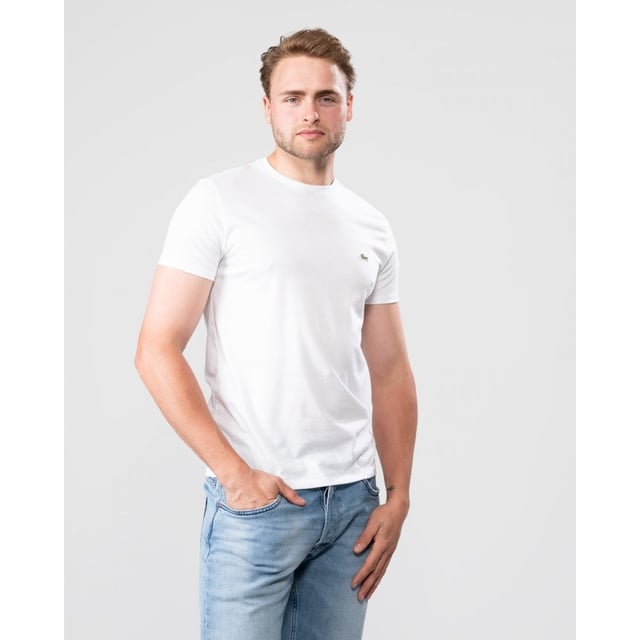 Soft premium Pima cotton jersey in your choice of vibrant tones makes this tee irresistible. Add this sure shot to your own capsule collection.

Cotton 100%
Pima Cotton jersey
Crew neck
Regular fit
Transfer branding on neckband lining
Embroidered Green Crocodile branding on chest