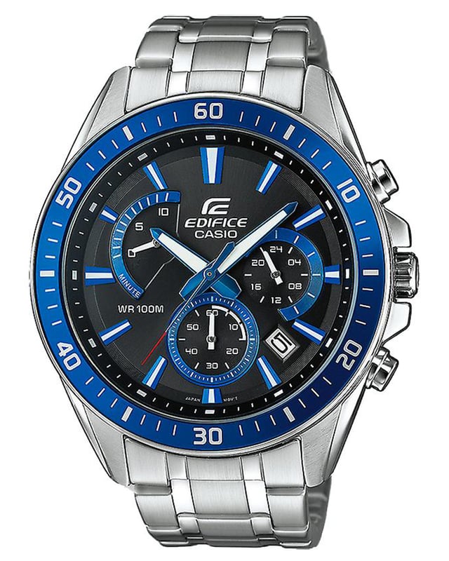 Este reloj cronógrafo Casio Edifice para hombres es la pieza de tiempo perfecta para usar o regalar. Su caja redonda de 45 mm en plata combinada con la cómoda correa de acero inoxidable plateada te asegurará disfrutar de esta impresionante pieza sin ningún compromiso. Funciona con un movimiento de cuarzo de alta calidad y es resistente al agua hasta 10 bares, por lo que tu reloj seguirá funcionando. Este reloj tiene una batería de larga duración de hasta 10 años. Este Casio es el reloj ideal para acompañarte a donde quiera que vayas. -El reloj tiene una función de calendario: Fecha, Cronómetro, Pantalla de 24 horas, Manecillas luminosas. Correa de acero inoxidable plateado de alta calidad con una longitud de 21 cm y un ancho de 20 mm, con cierre plegable de botón a presión. Diámetro de la caja: 45 mm, grosor de la caja: 12 mm, color de la caja: plata y color de la esfera: azul.