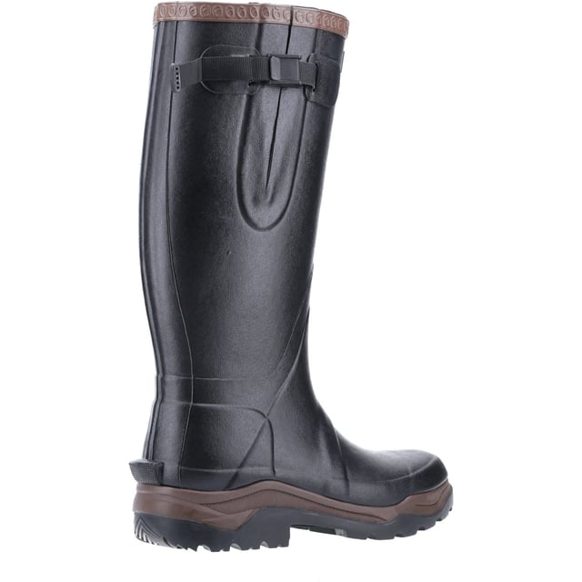 Introducing our new premium rubber, enhanced sole wellington Compass with internal gusset for improved fit and added flexibility.  3mm Neoprene lining keeps feet warm during cooler months.