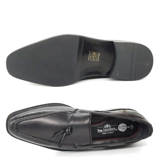 Slip into comfort and sophistication with Beddington, a traditional men's loafer finished with an on-trend tassel and weaved leather detailing.