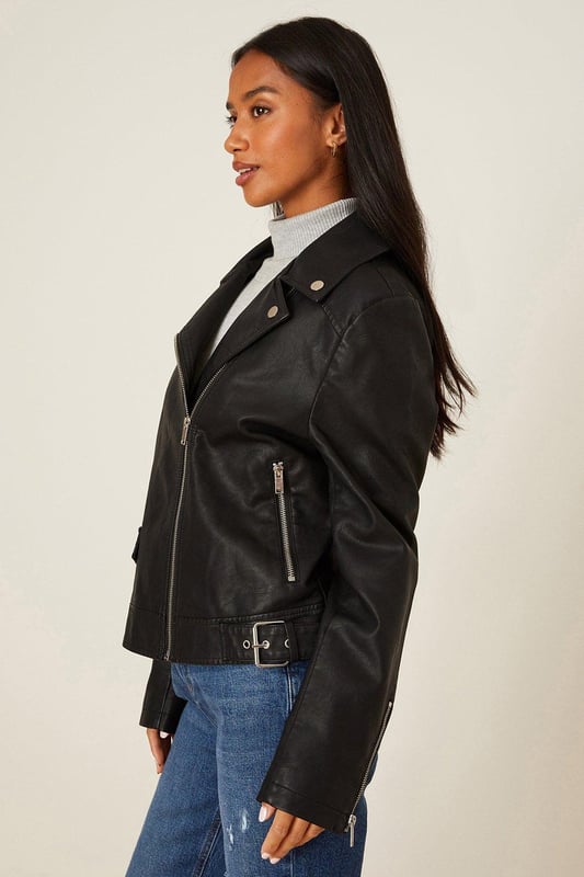 Meet layers you'll love. Whatever the weather, we've got the jacket & coats for you. From iconic coats to puffers and wool look coats, our new-in styles have you covered for every season. Think faux fur, shackets, sleeveless gilets and more. With DP it's never been easier to make a style statement. Style: Petite Faux Leather Biker Jacket.  Ideal for: Daywear.  Model wears size UK 10 and is 5' 3" tall.