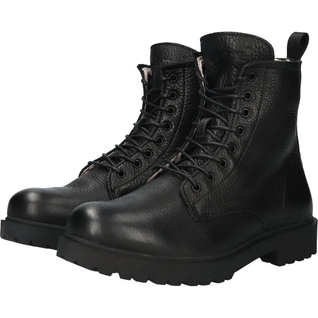 Der WL02 ist ein robuster Schnürstiefel für Damen von Blackstone Footwear. Der Stiefel verfügt über einen Reißverschluss an der Innenseite sowie eine robuste Profilsohle. Der WL02 hat ein Futter aus 100% Schafwolle. Das macht den Stiefel nicht nur sehr warm, sondern auch unglaublich angenehm zu tragen. Tragen Sie den Stiefel unter Jeans oder einem Kleid, um einen robusten Kontrast zu schaffen.