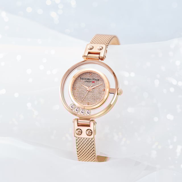 Pretty and Elegant Watch: The beautiful dial with small face is suitable for women's small wrists. Watch dial is also decorated with four clear crystals that makes this watch looks stylish, and elegant.

Case diameter: 30mm; Case thickness: 7.4mm;  Watch band length: 180mm; width: 10 mm

Slim Leather Band: Strap width:10mm, which is breathable and durable, provide comfortable wearing experience for you.

Quartz Women Watch: Japanese quartz movement, keep time accurately.

Waterproof Watch Women: 30M Waterproof,will withstand splashes in water, but not suitable for swimming or bathing.

Gifts for Her: It comes with nice Victoria Hyde gift box, can be as mothers day gifts, anniversary gifts, birthday present etc.