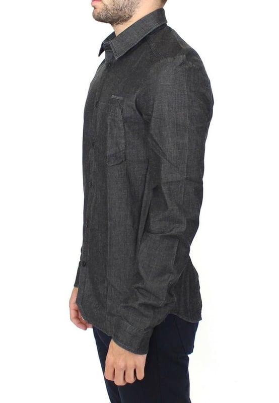 100% Authentic ERMANNO SCERVINO gray denim stretch casual shirt
  Button front style
  Made of 98% cotton and 2% elastane
  Gray color
  Logo detailing
  Perfect for a casual yet stylish look
Material: 98% Cotton 2% Elastane