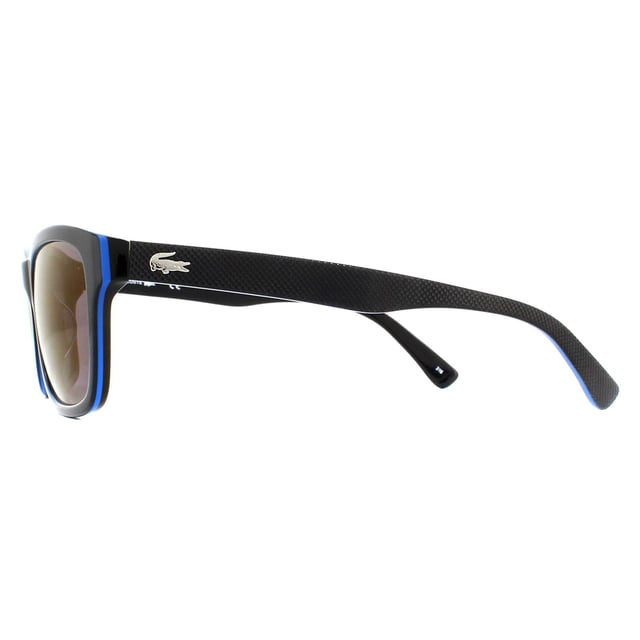 Lacoste zonnebrillen L683S 006 Zwartblauw Paarse zijn een klassieke rechthoekige bijna wayfarer -stijl vorm met de camo -kleuren van lacoste en natuurlijk het krokodillenlogo op de tempel.