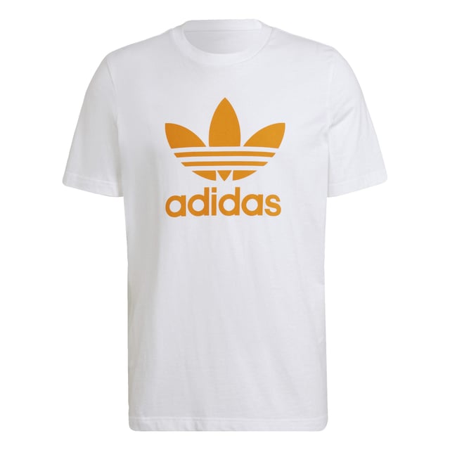The Trefoil logo is steeped in sport and style history. But it's about more than that. It represents a fearless energy and a clan of creators striving to be their best at every step. Slip into the comfort of this adidas t-shirt and show it off. By buying cotton products from adidas, you're supporting more sustainable cotton farming.  - This model is 188 cm and wears a size M. Their chest measures 95 cm and the waist 81 cm. - Regular fit - Ribbed crewneck - 100% cotton single jersey - Better Cotton Initiative  Shipped by adidas