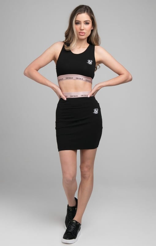 inchSikSilk Roseate Bralette - BlackLuxury vibes in our Roseate range that uses rose gold taping.Matching items availableBodycon racerback fitSoft touch fabricRose gold satin effect branded tapeEmbroidered logoMachine wash95% Cotton 5% ElastaneModel 5ft 10in and wears a size Small inch