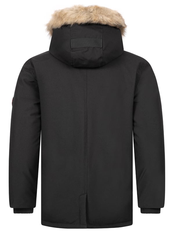 Geographical Norway Chaqueta de Invierno para Hombre Parka H-355: Tu compañero perfecto para los días fríos. Calidez y estilo combinados. La chaqueta de invierno para hombre Parka H-355 de Geographical Norway es más que solo una chaqueta: es tu nuevo compañero favorito para los fríos días de invierno. Con su cálida fornitura y el elegante cuello de pelaje sintético en la capucha, no solo te mantendrá agradablemente abrigado, sino que también te dotará de un look inconfundible. Esta chaqueta es imprescindible para cualquier hombre que valore el estilo y la comodidad.

Funcionalidad se encuentra con comodidad. Esta chaqueta de invierno no solo te protege del frío, sino que también ofrece una alta funcionalidad. Equipado con varios bolsillos, incluidos dos grandes bolsillos laterales y dos bolsillos en el pecho, tendrás suficiente espacio para guardar tus utensilios más importantes de manera segura. El robusto cierre de cremallera y los botones adicionales aseguran que el viento no pueda entrar. Ya sea que estés dando un paseo por la ciudad nevada o planeando una excursión a la naturaleza, esta chaqueta te acompañará de manera fiable.

Calidad en la que puedes confiar. Geographical Norway representa la más alta calidad y durabilidad. La chaqueta de invierno Parka H-355 está hecha de materiales de alta calidad que no solo te mantienen caliente, sino que también son a prueba de viento y repelentes al agua. La cuidadosa elaboración y el diseño atemporal hacen de esta chaqueta un compañero a largo plazo en tu guardarropa de invierno. Invierte en calidad y disfruta la temporada fría con estilo y bien protegido.