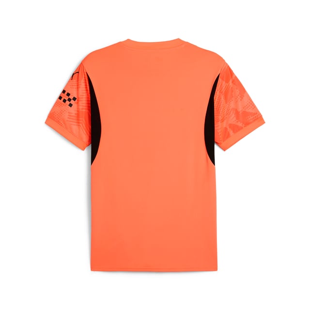 PRODUCT STORY: Defend your goal like Manchester City's finest in this official 24/25 short-sleeved goalkeeper jersey. Lightweight, breathable and cut for action, it features our moisture-wicking dryCELL fabric to keep you feeling cool, comfortable and focused. FEATURES & BENEFITS: dryCELL: Performance technology designed to wick moisture from the body and keepyou free of sweat during exercise; As part of the RE:FIBRE program, this garment is made of at least 95% recycled material from textile waste and other used materials. DETAILS: Regular fit; 170 gsm, Jacquard; Crew neck; Short sleeves; Official team branding. Our model is 181 cm tall and is wearing size M UK.