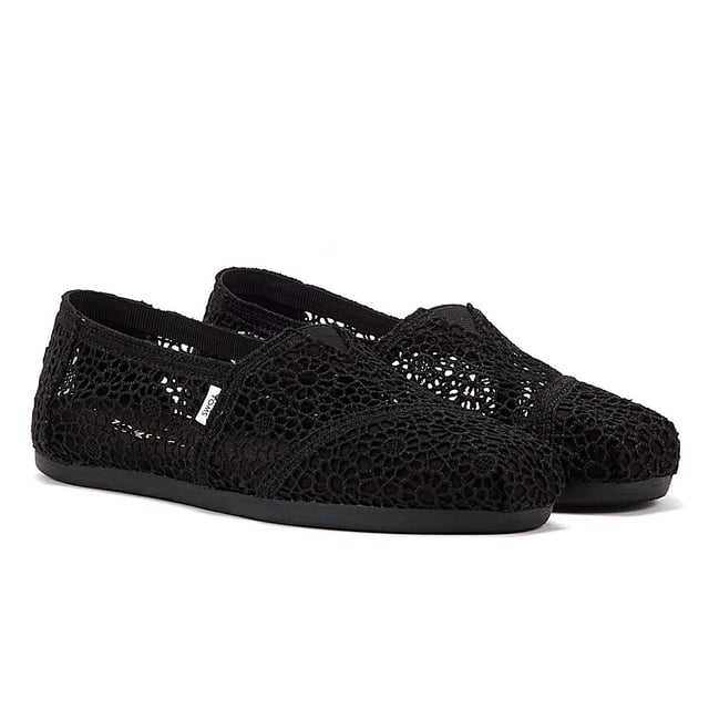 Experience ultimate comfort and style with our exquisite crochet uppers, complemented by the cutting-edge TOMS CloudBound Sole. Crafted to provide exceptional comfort, cushioning, and traction, these shoes are a true delight for your feet. The textile upper is not only trendy but also 100% vegan, making it a perfect choice for conscious consumers. With a removable insole and elastic gore for effortless on-and-off, these shoes are designed to enhance your convenience. Step into a world of comfort and sustainability with our remarkable footwear.