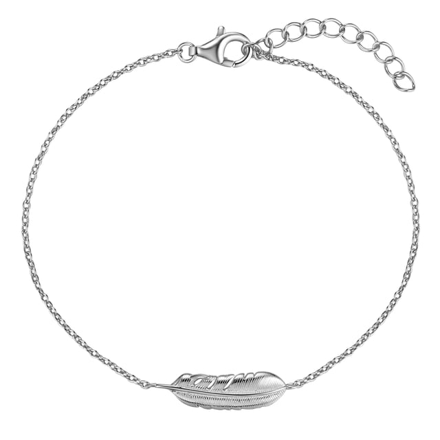 Did you know that the feather is considered a symbol of freedom, wisdom and strength in Native American mythology? With this bracelet from the Rafaela Donata label you can wear this extraordinary talisman on your wrist. The finely crafted feather is integrated into a delicate anchor chain and exudes casual boho vibes. The chain and feather motif are made of 925 sterling silver and protected from tarnishing with a rhodium finish - ideal for all fans of cool, shimmering silver accessories. A high-quality carabiner clasp, which can be easily opened and closed with one hand, as well as a short extension piece ensure the best wearing comfort.
