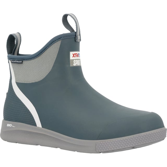 The Ankle Deck Boot Sport is the ultimate in comfort, offering agility with a sneaker-like feel. It is lightweight and provides a long cushion life and high energy return that will keep you comfortable, so you can stay out longer.