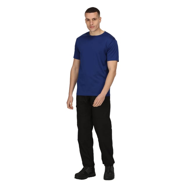 100% Polyester. Gewebetechnik: Antibakteriell, Feuchtigkeitsabweisend. Design: Reflektierend. Rundhalsausschnitt. Kurzärmlig.