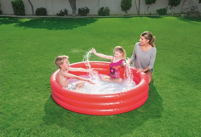 Bestway Play Pool Set Assorted Colours - 30cm

This inflatable top ring with tough PVC and polyester outer wall paddling pool is the perfect kid sized swimming pool.

Key Features:

  Pool Size: 1.54m x 0.38m with a (75%) 477L water capacity
  Available in three different colours
  Includes heavy duty repair patch
